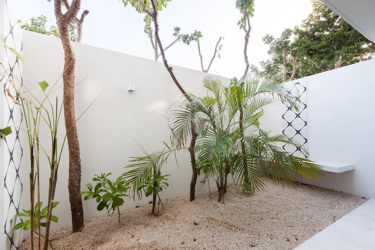 Estudio Tranquilo En La Veleta Con Jardin, Alberca, Gimnasio Y Cerca Del Centro De Tulum A111 0*,  Mexico